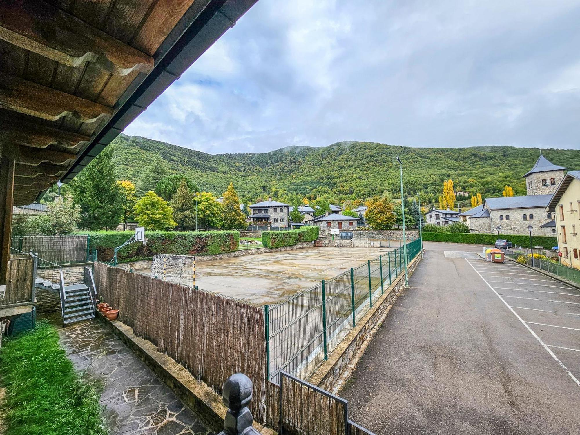 Apartamentos Gavin Biescas 3000 Экстерьер фото
